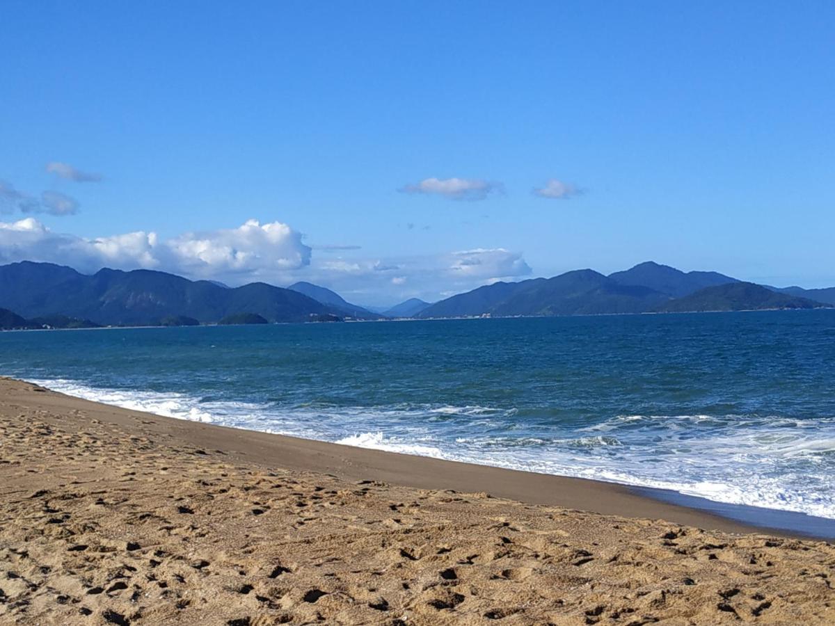 Ap Frente Para O Mar カラグァタトゥバ エクステリア 写真